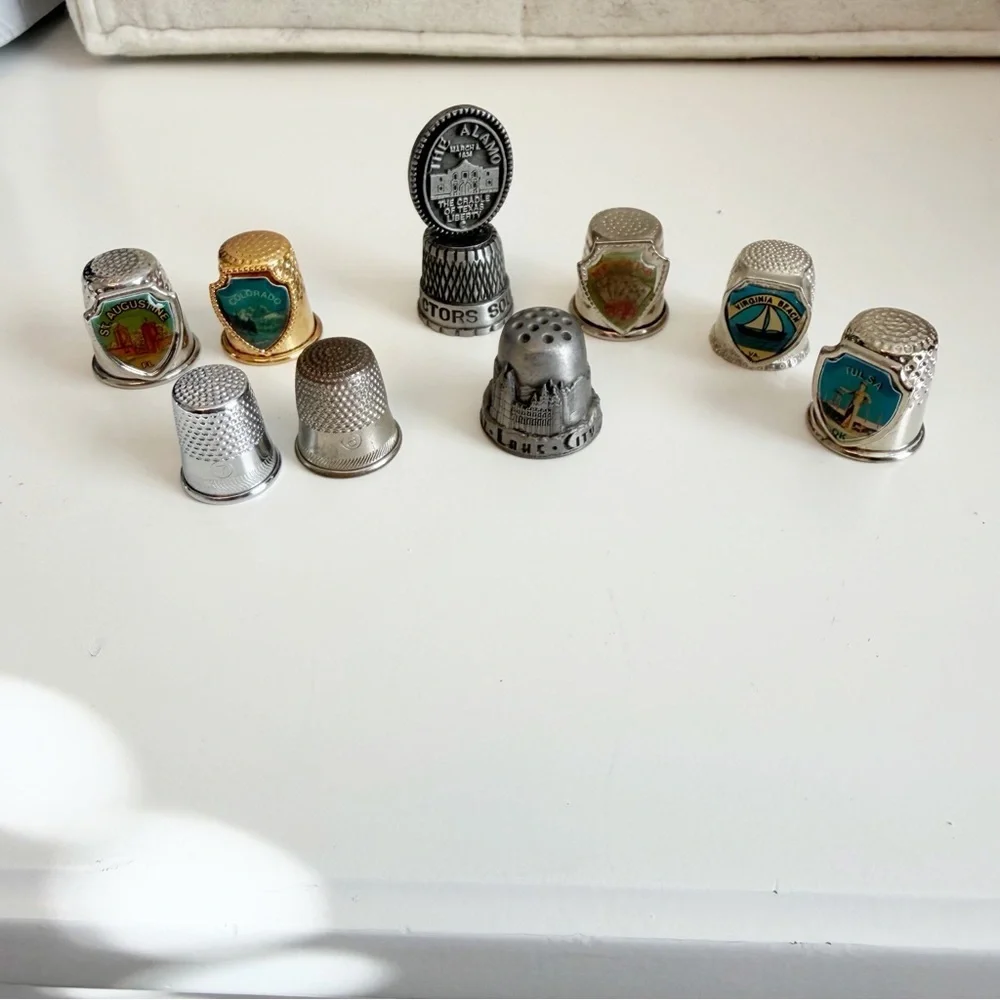 Vintage thimble lot.